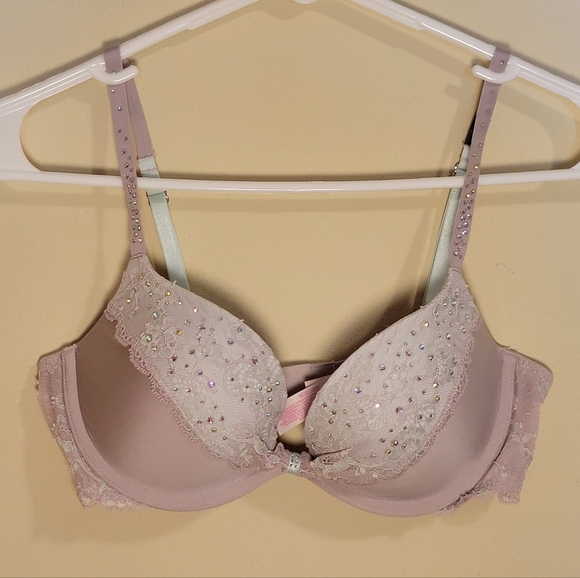 34B Victoria's Secret Padded Demi Bra - Picture 11 of 11